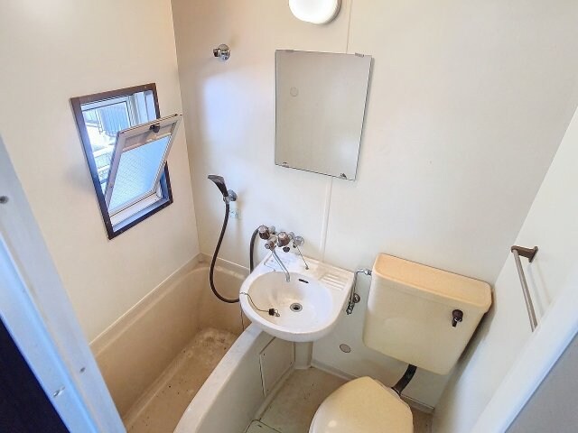 物件内観写真4　(現況を優先します。（撮影時期：2024年7月）)