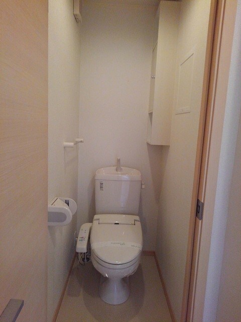 物件内観写真6　(トイレ)