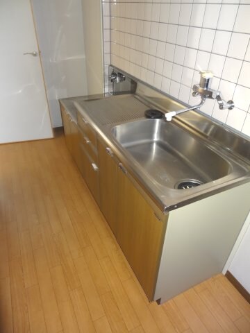 物件内観写真3　(2018年6月撮影)