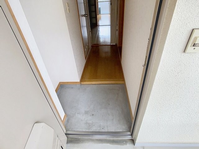 物件内観写真10　(現況が相違する場合は現況を優先致します。2025年9月撮影。)