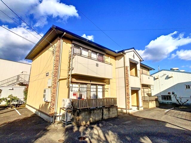 物件外観写真1　(2024年12月撮影)