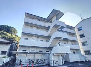 ロイヤルハウス(朝倉丙)外観写真