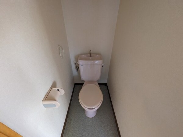 トイレ(2025年1月撮影※現況を優先致します。)