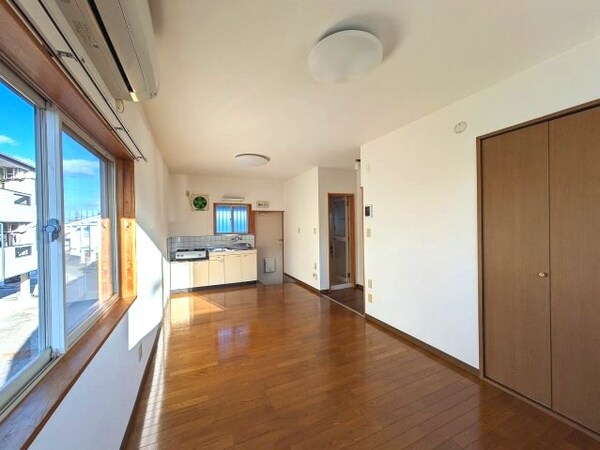 居室(2025年1月撮影※現況を優先致します。)