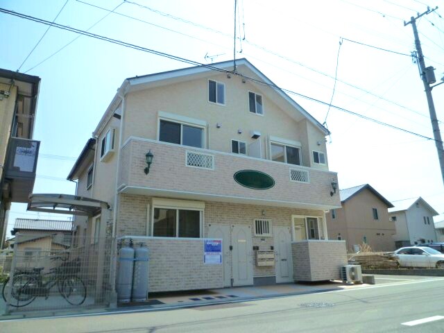 物件外観写真1　(2012年4月撮影)