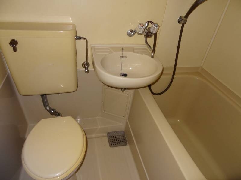 物件内観写真4　(現状と異なる場合は現状を優先します。)