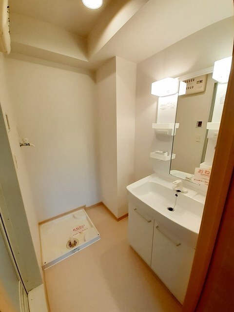 物件内観写真7　(洗面所)