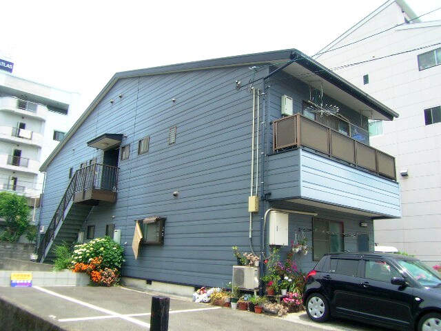 メゾン山下の物件外観写真