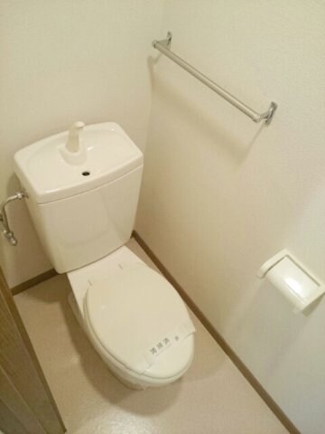 物件内観写真6　(トイレ)