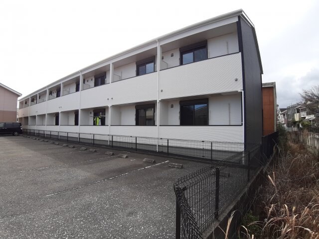 物件外観写真1　(現況と異なる部分は現況を優先いたします。)