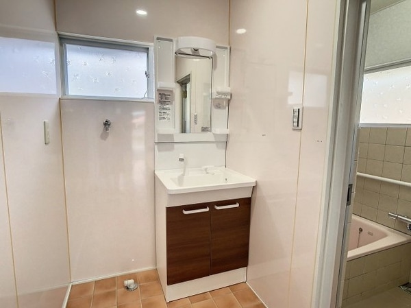 独立洗面台(現況が相違する場合は現況を優先致します。)