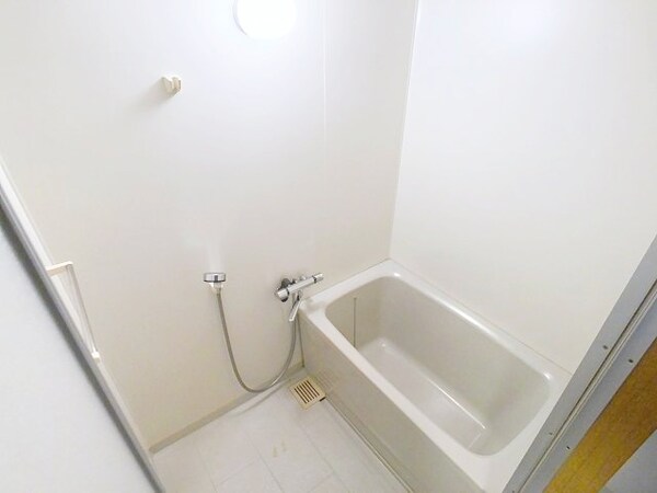 浴室(2025年9月撮影)