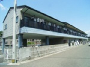 ベルジュ西久万外観写真