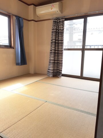 物件内観写真2　(2021年4月撮影)