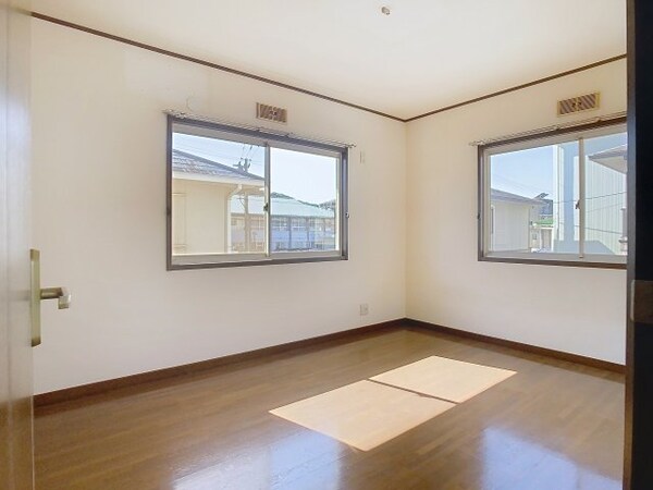 居室(2025年2月撮影※現況を優先致します。)
