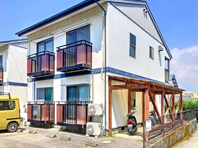 物件外観写真1　(2025年8月撮影)