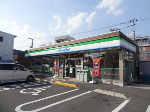 ファミリーマート 高知稲荷町店