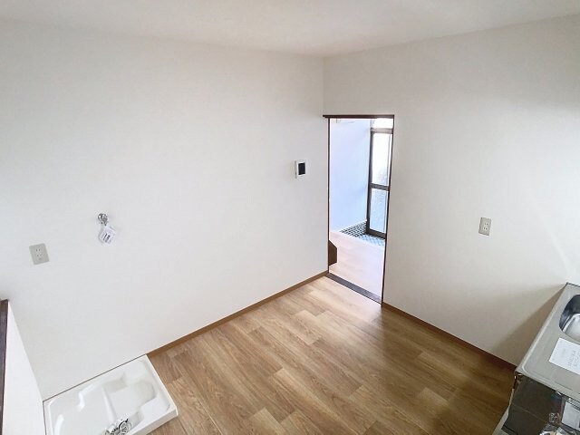 物件内観写真3　(2025年4月撮影※現況を優先致します。)