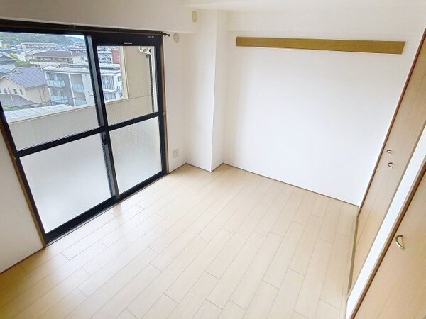 内装他(2025年11月撮影)