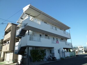 ハイツノウム外観写真