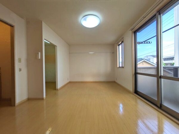 居室(2025年5月撮影※現況を優先致します。)