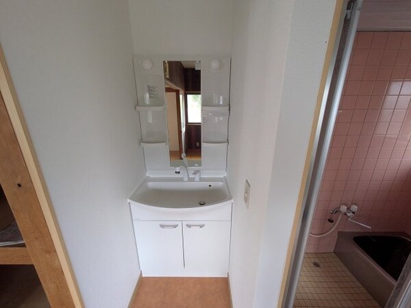 洗面・脱衣所(2025年11月撮影※現況を優先します。)