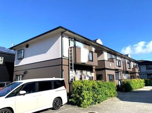 ラピスハイネス外観写真