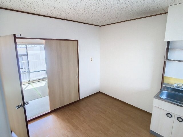 物件内観写真3　(2024年5月撮影※現況を優先致します。)