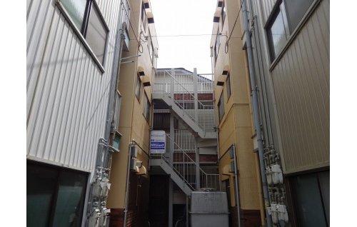八反町ハイツ