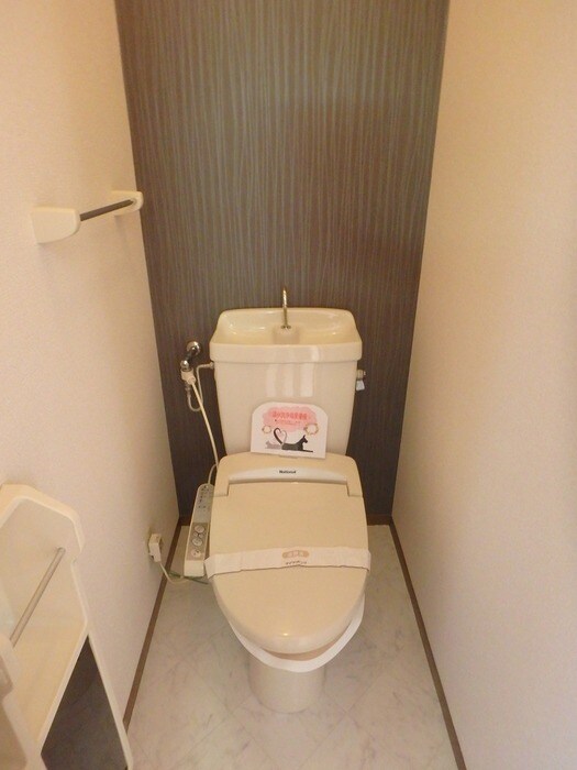 物件内観写真6　(温水洗浄暖房便座)