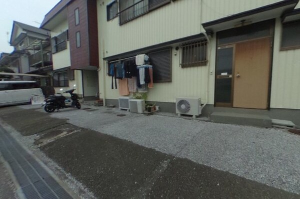 駐車場(現況が相違する場合は現況を優先致します。)