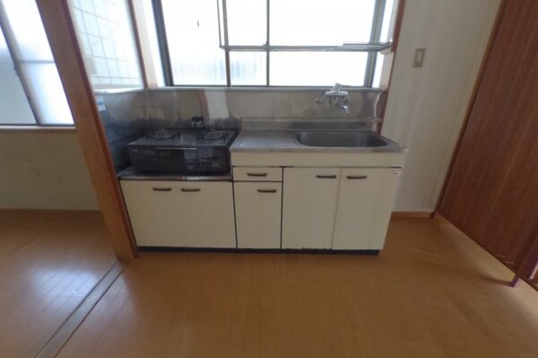 キッチン(現況が相違する場合は現況を優先致します。)