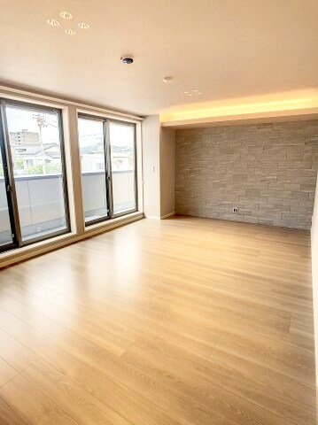 物件内観写真2　(2022年7月撮影)