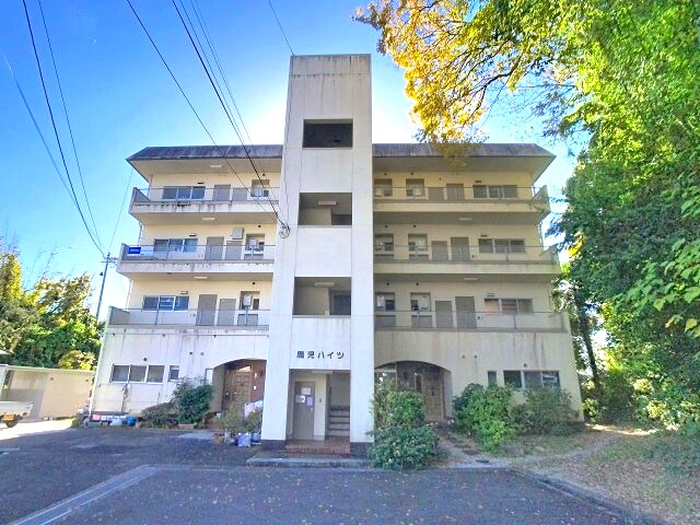 物件外観写真1　(2025年11月撮影)