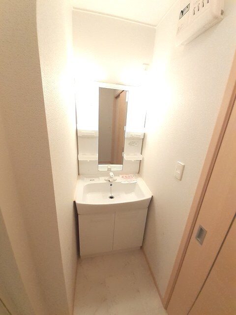 物件内観写真7　(洗面所)