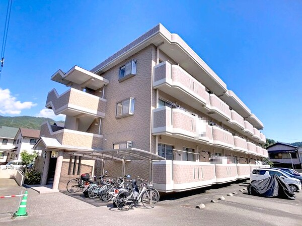 外観(2025年10月撮影)