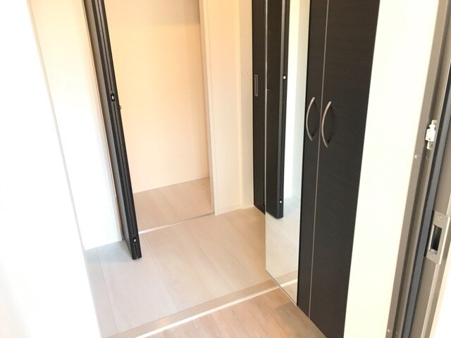 物件内観写真22　(玄関)