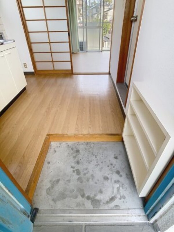 玄関(2025年3月撮影)