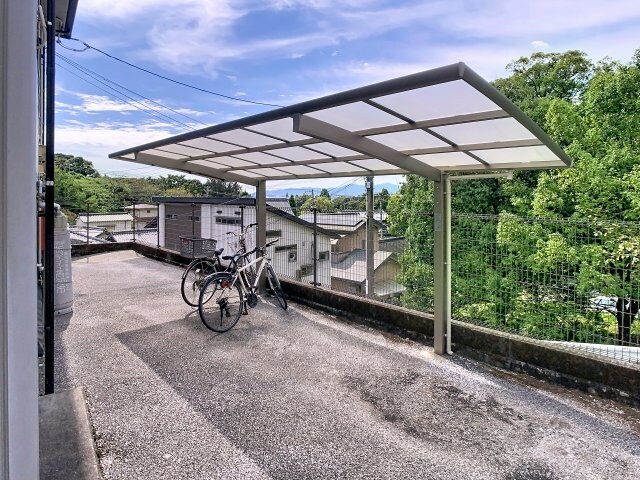 物件内観写真2　(現況が相違する場合は現況を優先致します。)