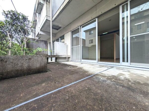 庭(2025年5月撮影※現況を優先致します。)