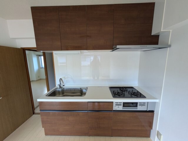 物件内観写真3　(現況が相違する場合は現況を優先致します。2025年10月撮影)