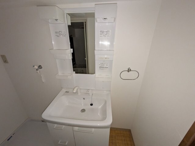 物件内観写真8　(現況が相違する場合は現況を優先致します。2025年10月撮影)