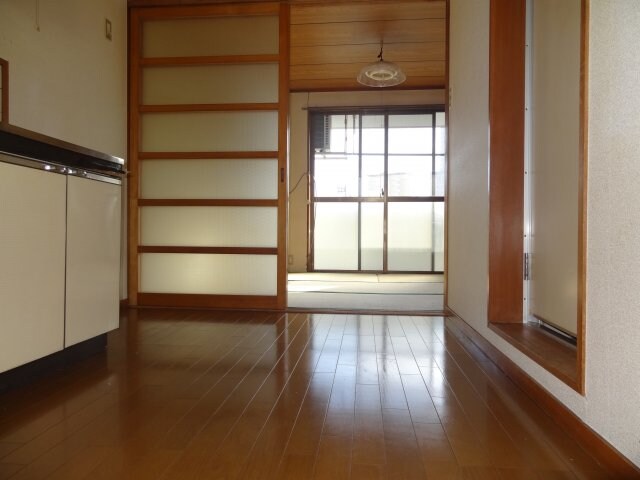 物件内観写真3　(同間取り別室写真です(301)現況を優先します。)