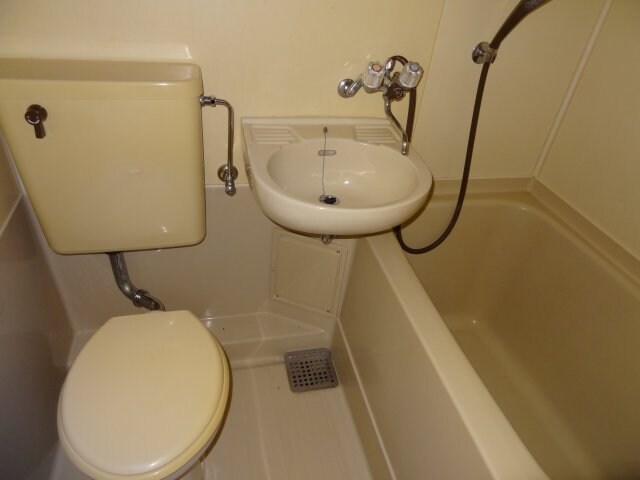 物件内観写真6　(同間取り別室写真です(301)現況を優先します。)