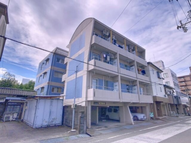 物件外観写真1　(2025年9月撮影※現況を優先します。)