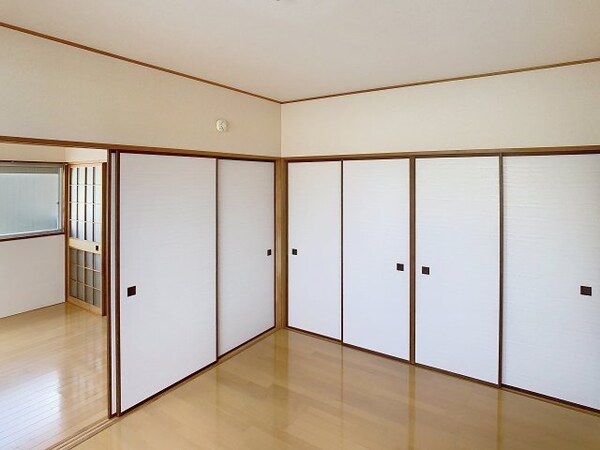 洋室(2025年7月撮影※現況を優先します。)