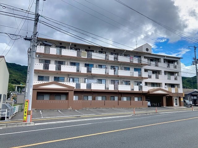 物件外観写真1　(2025年8月撮影※現況を優先します。)