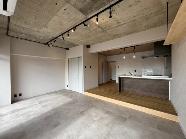 物件内観写真2　(2025年12月撮影※現況を優先します)