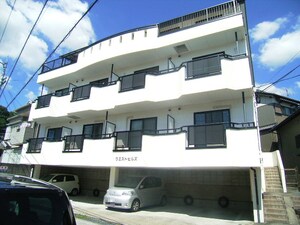 ウエストヒルズ外観写真