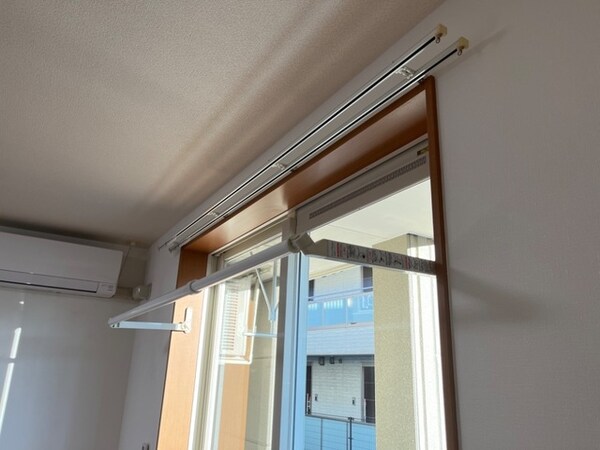 建物設備(室内物干し)